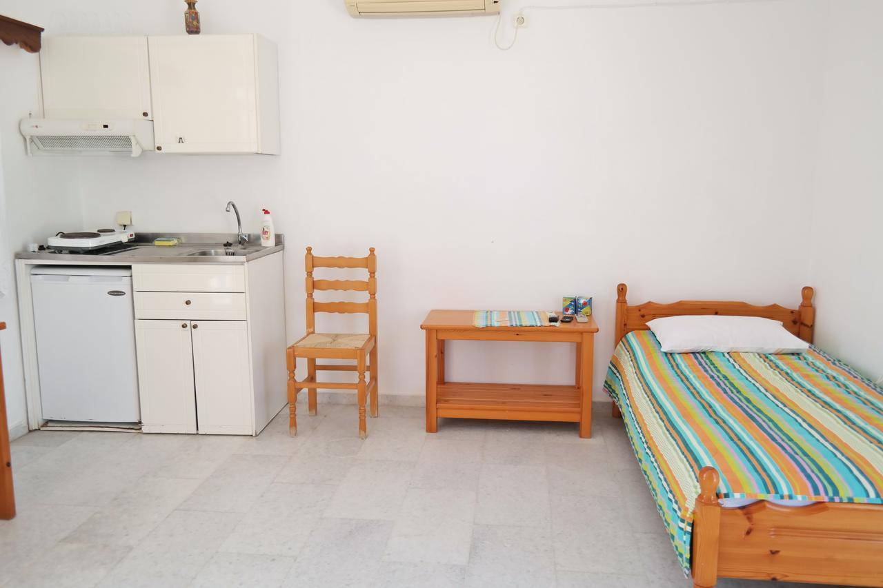 Katerina Suites Agios Prokopios  Exterior photo